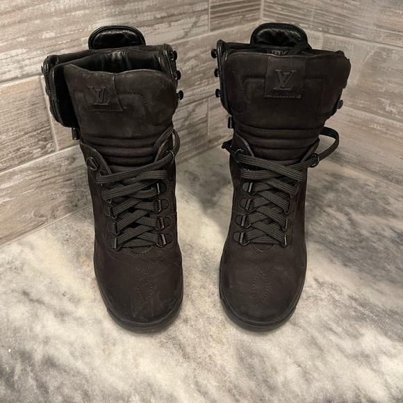 W Suede Louis Vuitton Wedge Booties - Picture 13 of 16
